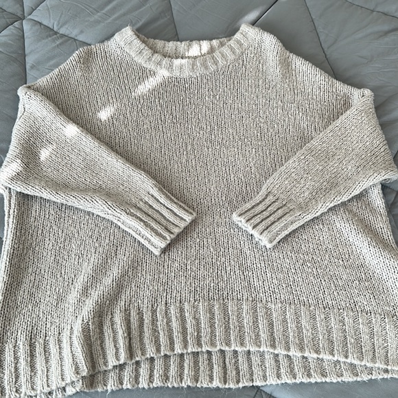 ✨2 for $20✨Aerie Light Grey Sweater - Picture 1 of 3